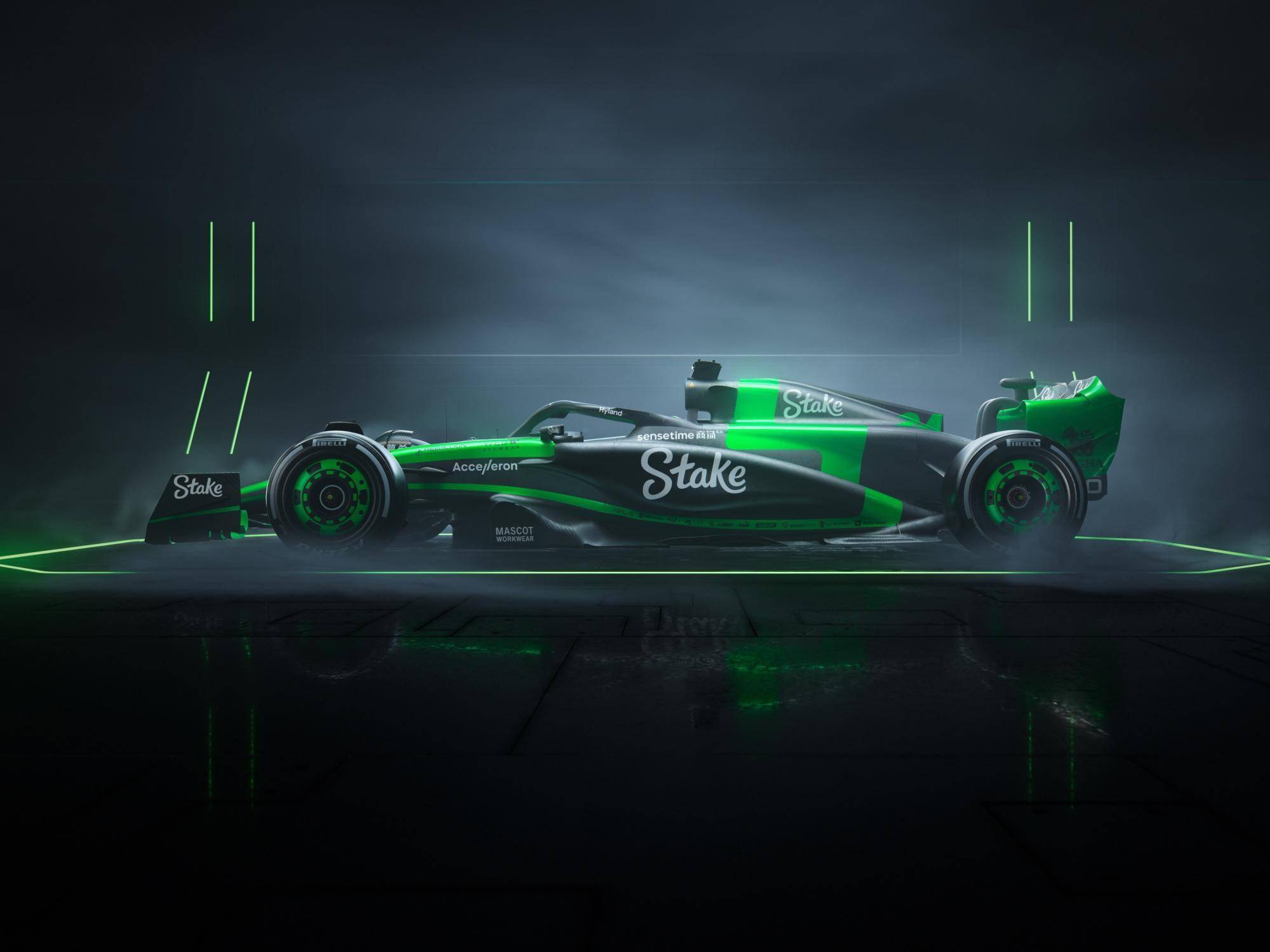 IM体育平台-阿斯顿马丁碾压索伯车队，诺里斯刷新纪录