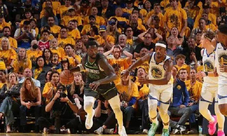 巴西男篮险胜南韩男篮，丹尼·格林爆发神勇